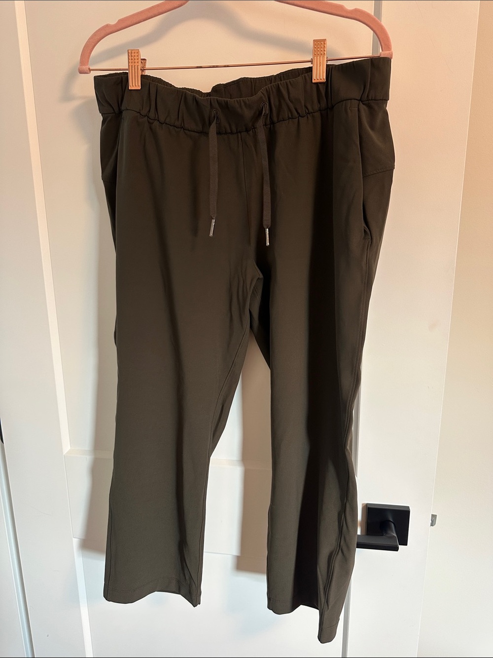 Lululemon Jet Capri ankle length  Casual Pants